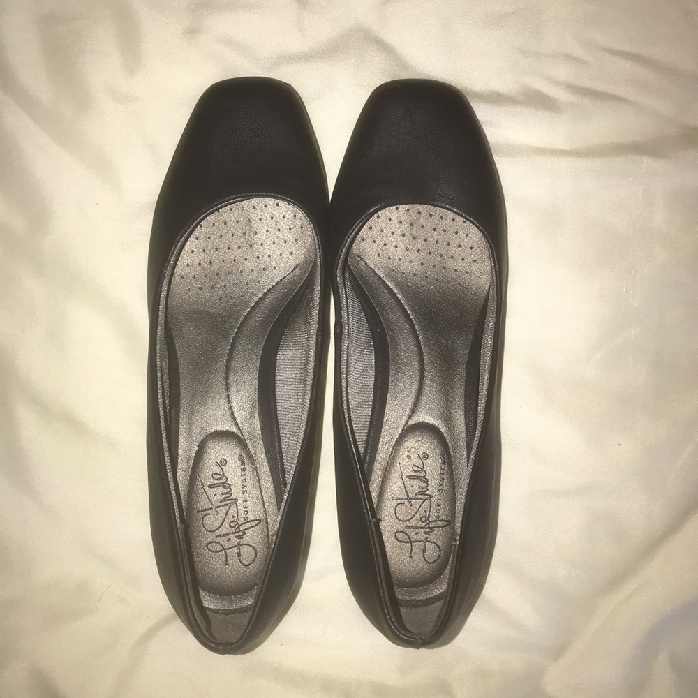 Life Stride pumps